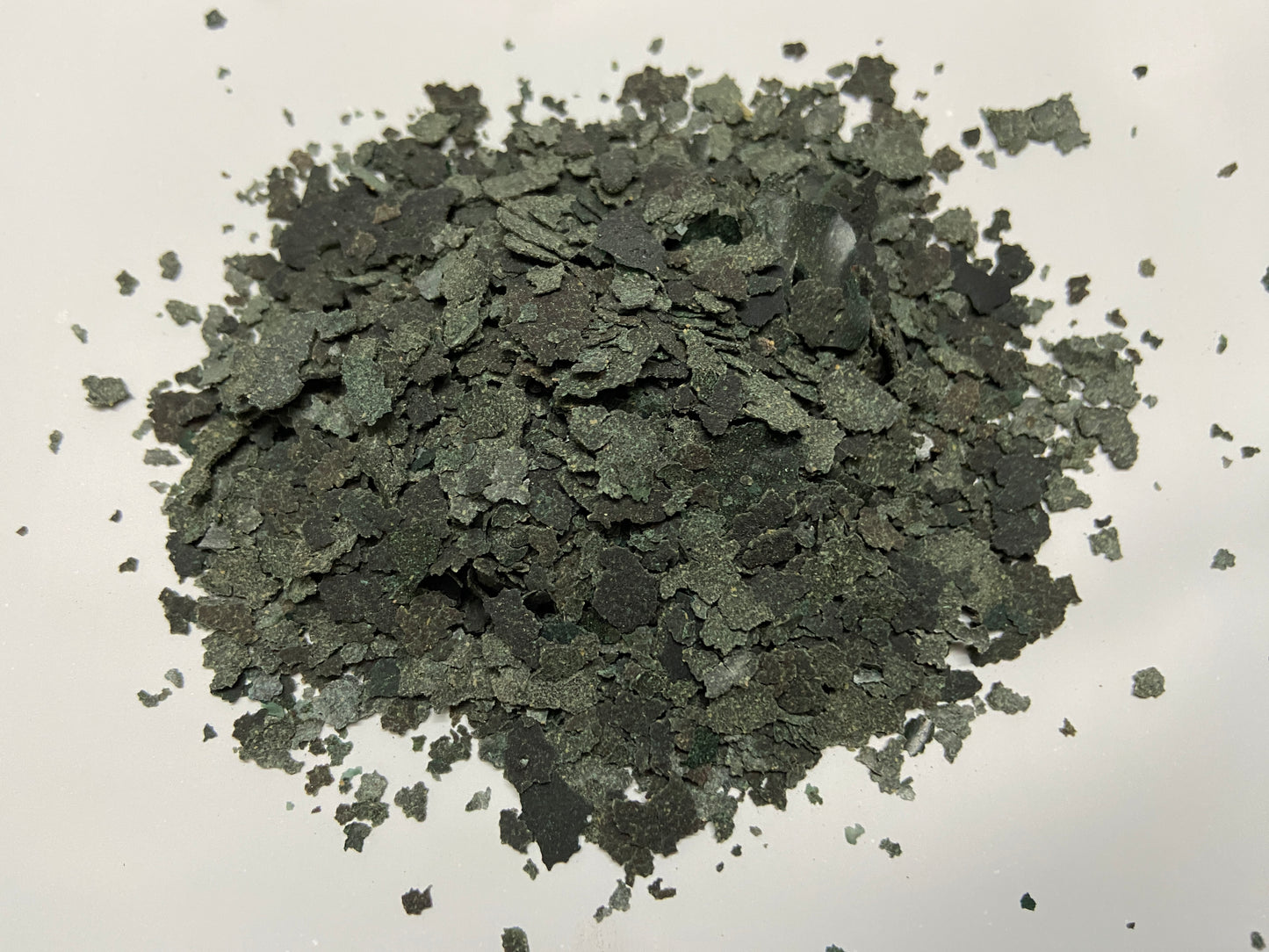 Congo Supreme Spirulina Flakes High Nutrition Fish Food for All Types of Tropical-100gm