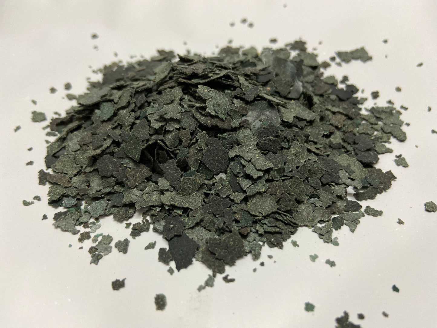 Congo Supreme Spirulina Flakes High Nutrition Fish Food for All Types of Tropical-100gm